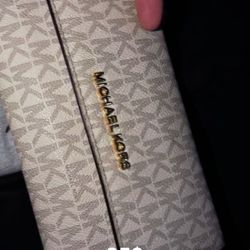 Michael Kors wallet