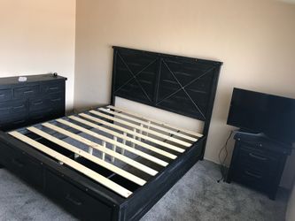 Tres Amigos King Bedroom Set - Need Gone