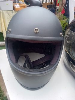 Casco Para Motos En Buenas Condiciones 