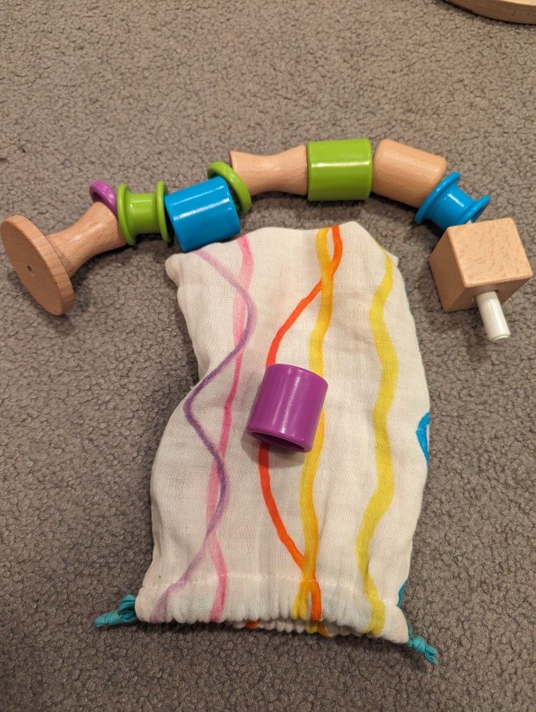 Lovevery Threadable Wooden Beads