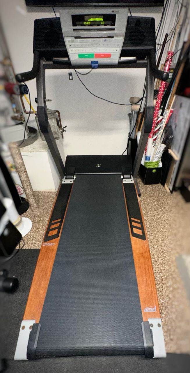 Nordictrack Treadmill With Flex deck