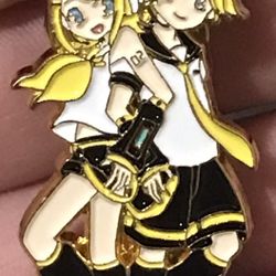 Len and Rin Kagamine Pin