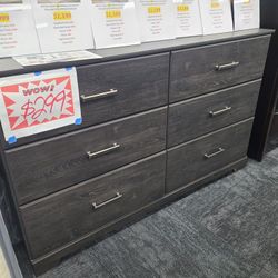 Brand New Ashley 6 Drawer Dresser Deep Drawers