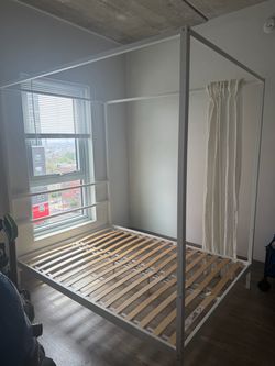 Full Size bed