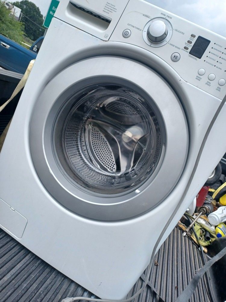 LG front load washing machine 20 cycles works.Good 90 day, warranty.I fix and sell washers and dryers