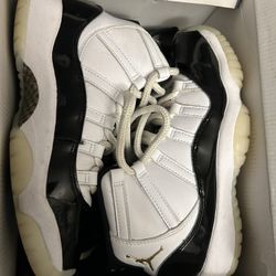 AIR JORDAN 11 RETRO GS SNEAKERS AVAILABLE FOR SALE! 