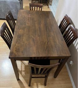 7-PC HIGH TOP BROWN FINISHED DINING SET (TABLE AND 6 CONTOURED WOOD CHAIRS)