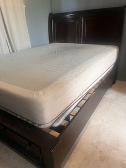 Queen bed set