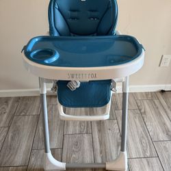 $50 Adjustable High Chair - Babies & Toddlers