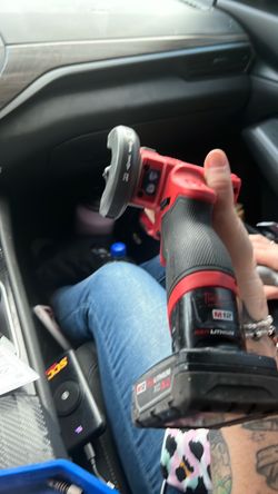 Milwaukee M2 cutter