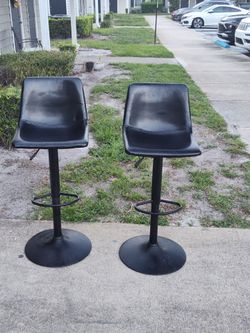 Black Rotating Adjustable Barstools