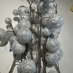 Silver Twig Set Decor $5 