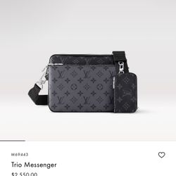LOUIS VUITTON ® Trio Messenger
