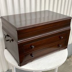 Vintage 1940’s solid mahogany silverware cutlery chest