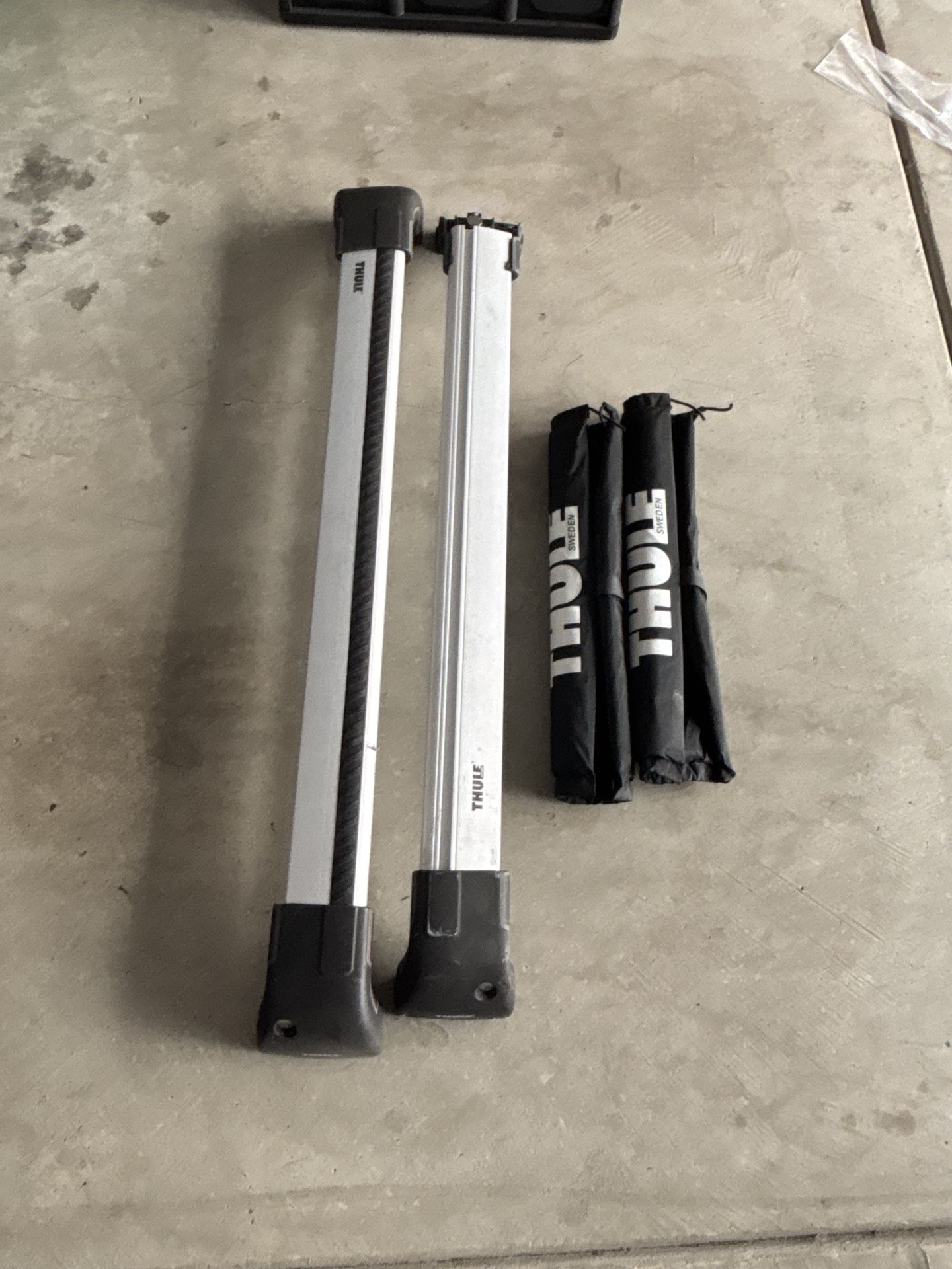Thule Aeroblade Roof Rack