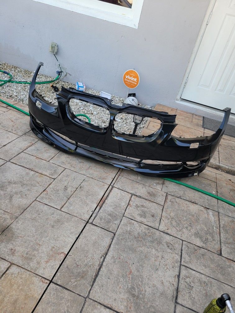 2011 BMW 328i Front Bumper for Sale in Miramar, FL - OfferUp