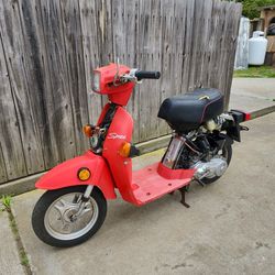 1986 Honda Spree 50cc 2 Stroke Scooter
