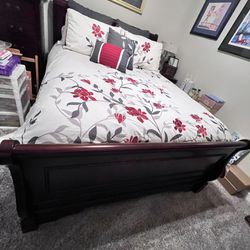 Solid Wood Queen Sleigh Bed-like New-13” Mattress And Box Spring Included. 