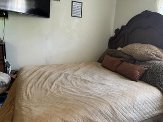 Queen Bed With Mattress 