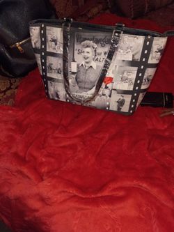 Lucy purse