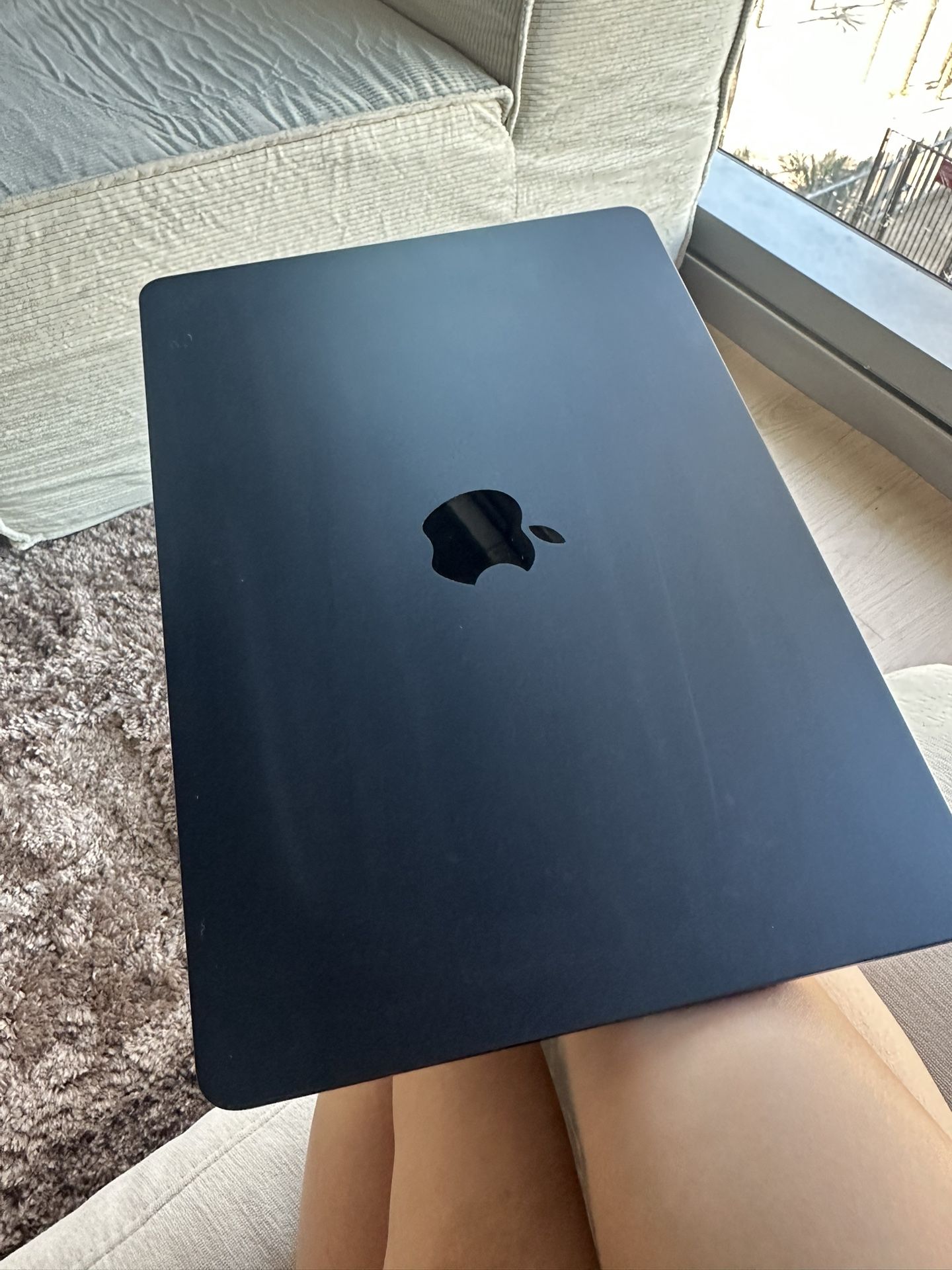Apple Macbook M2