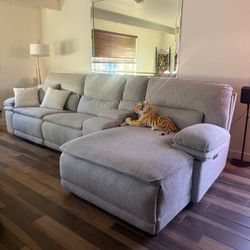 Park Slope LAF Dual Power Recliner/Park Slope Dual Power Armless Recliner/Park Slope Console/Park Slope RAF Dual Power Chaise.