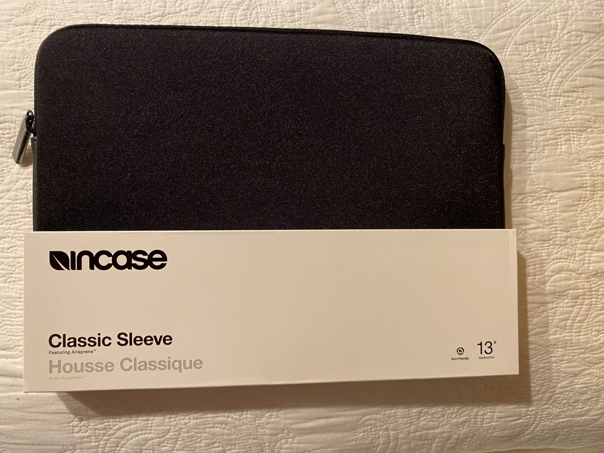 INCASE Classic Sleeve for MacBook Pro 13