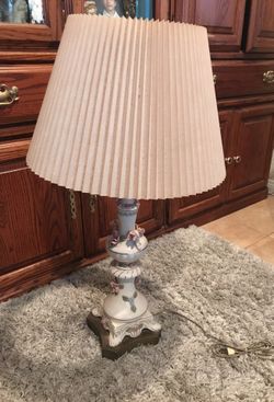 Porcelain lamp