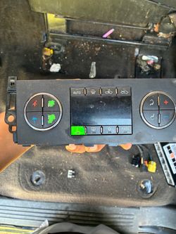 GM Dual Zone Climate Control Panel