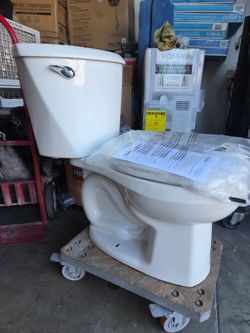 American Standard toilet round