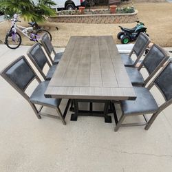 6 table  diner  like new