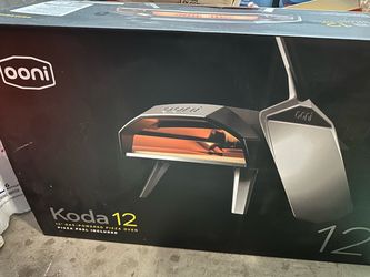 Ooni koda 12 with pizza peel BNIB gas