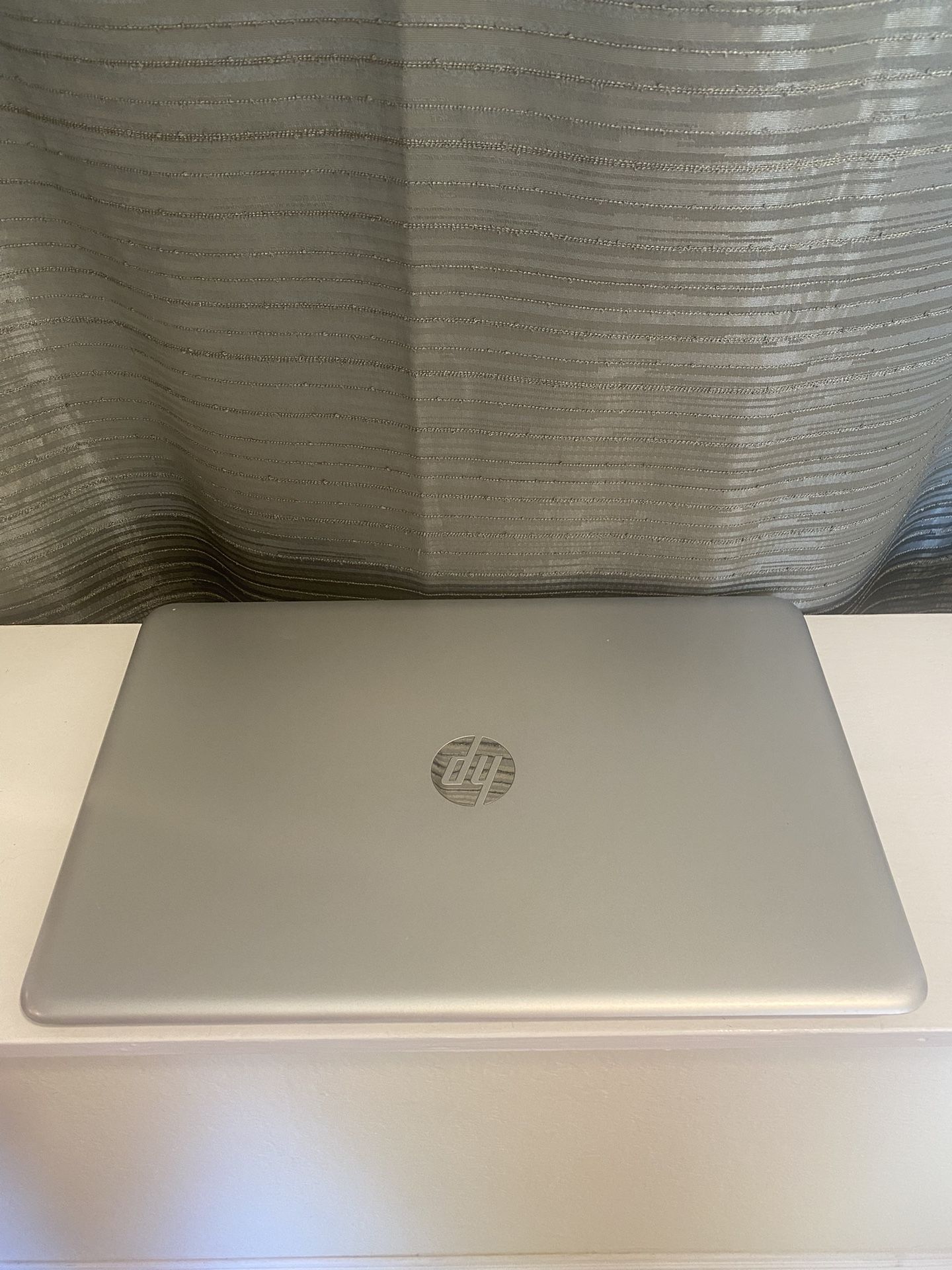 HP Pavilion Notebook 500 GB SSD 16 GB Ram 6th Gen i7 Quad Core