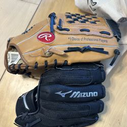 Baseball Gloves With Balls