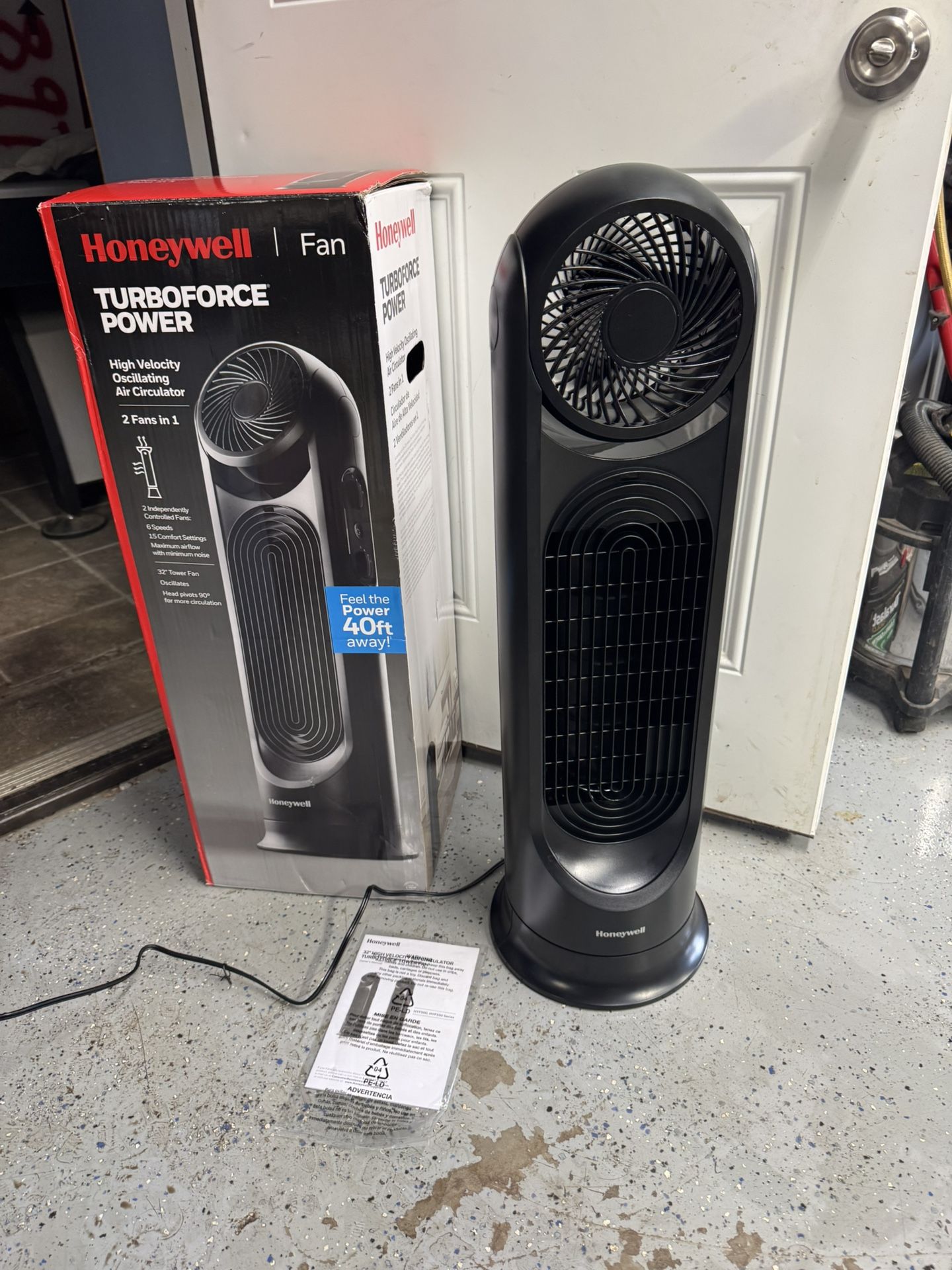 New In Box Honeywell Turboforce Fan. It’s Like 2 Fans In 1. Must Pickup