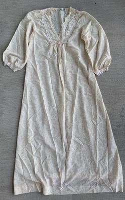 Rare Vintage 1970s 1980s Christian Dior Lingerie Floral Lace Maxi Nightgown Women’s M USA 53”