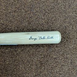 Babe Ruth 18-in Louisville Sluggers Mini Baseball Bat 