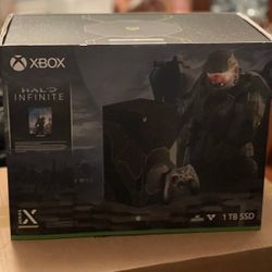 Microsoft Xbox Series X Console Halo Infinite Bundle