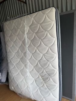 Queen size mattress