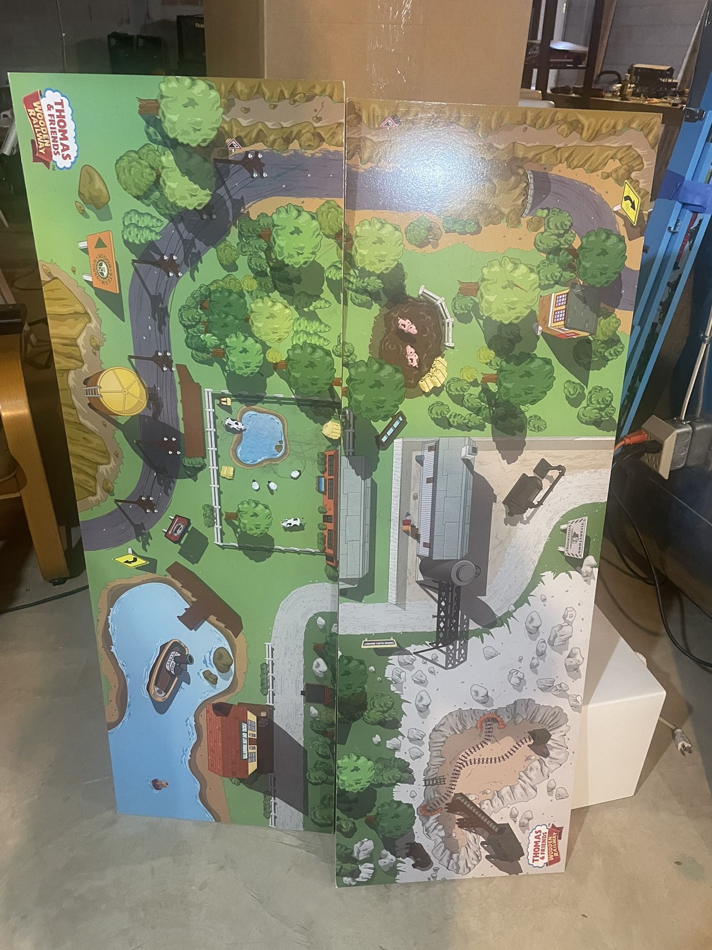 Thomas wooden Railway Table