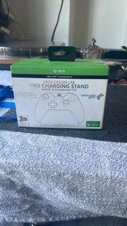 Xbox One Pro Charging Stand