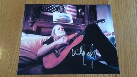 Willie Nelson Autographed 8x10 Photo Signed