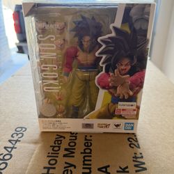 Super Saiyan 4 Son Goku Sh Figuarts