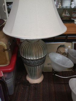Table lamp