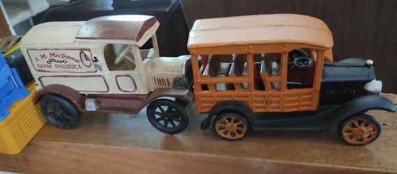 Cast Iron Horses & Wagon
