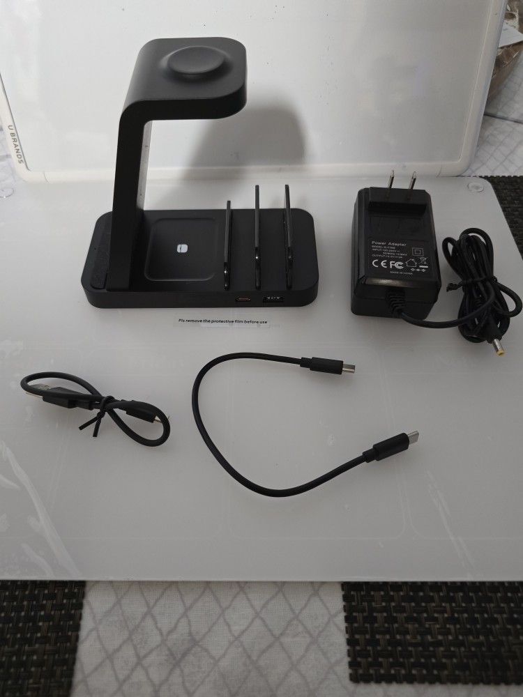 CW520 5-in-1 Wireless Charging Station – Brand New in Box