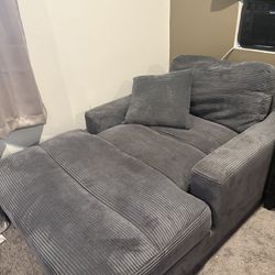 Lounge Chair/reading Chair