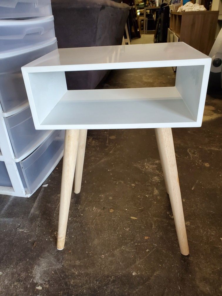 White End Table