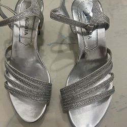 Silver Slippers/sandals Heels