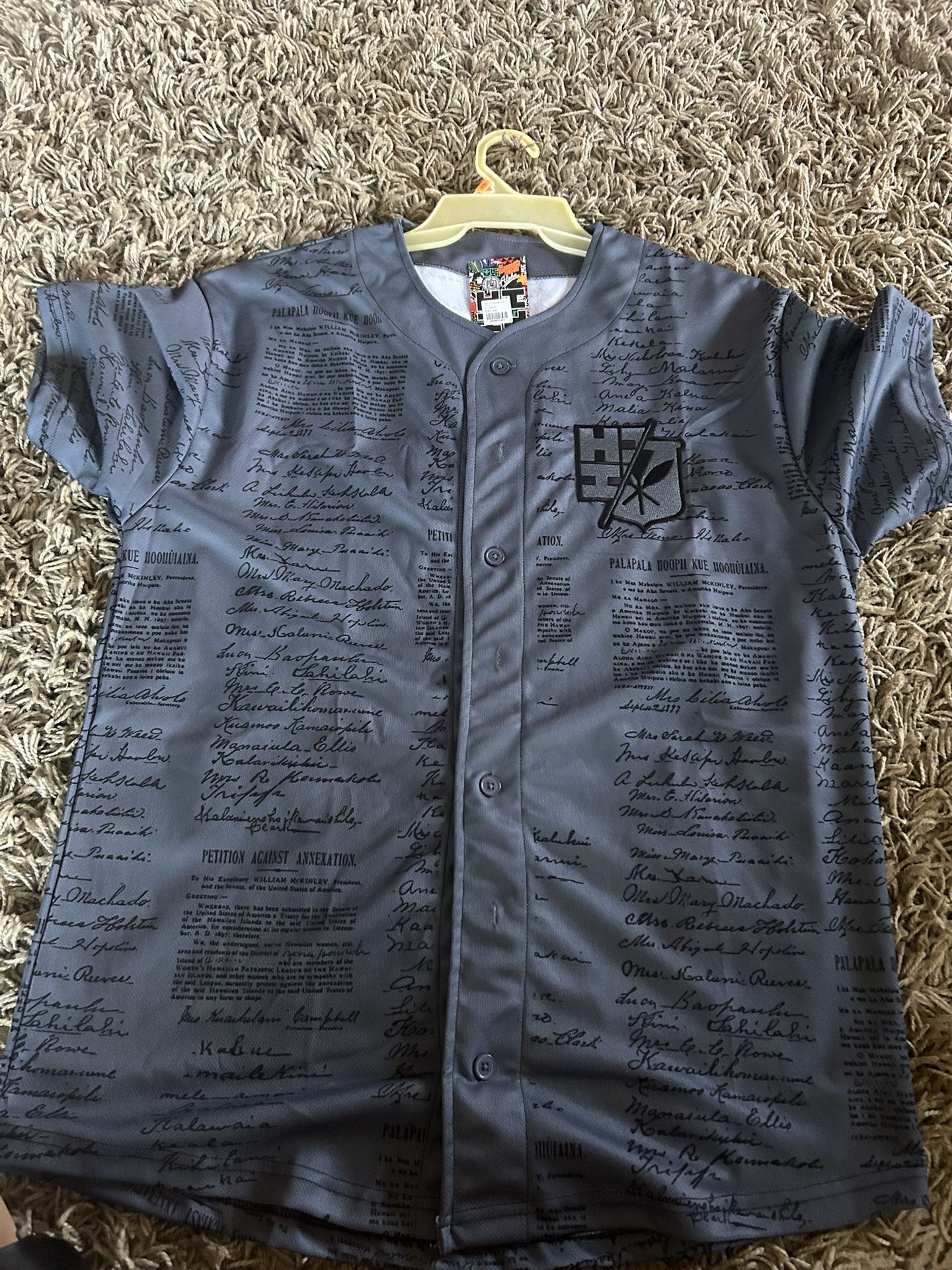 Grey Hawaii Finest Baseball Shirt Xl